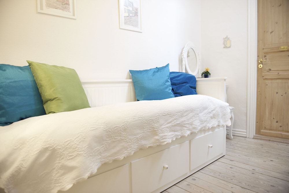 Odense Vacations - Lotus BB  Spa - Indre Ro Yoga - Property Image 7