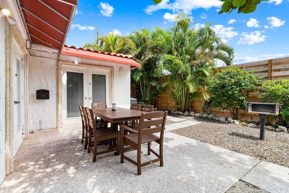 Crescent Street Villas By Beachside Mgt