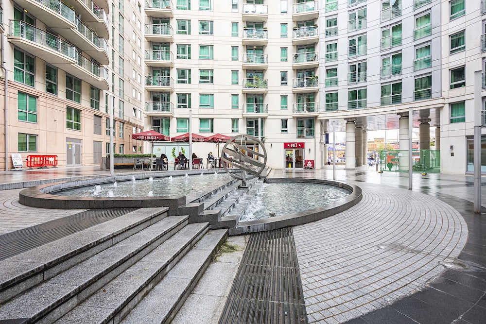 Av Stays Central London 2 Bedroom Riverside