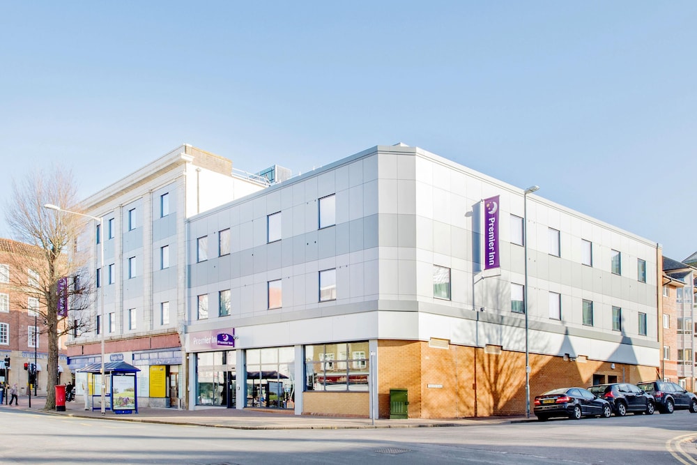 Premier Inn Eastbourne Town Centre 4