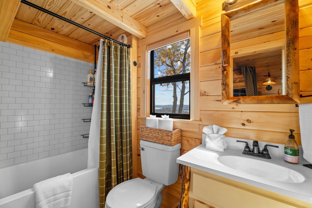 P-bay The Roost 1 Bedroom Home