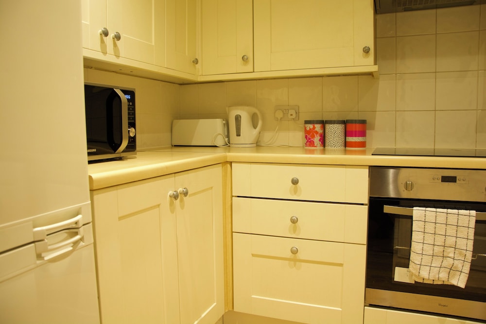 Lux 2 Bed in Canary Wharf Close to Excel & O2