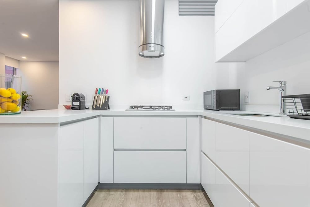 Designer 2BR in Usaqu n