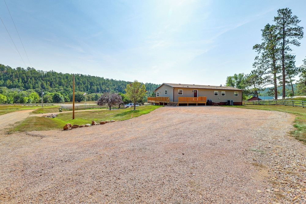 'hayward Valley House' Black Hills Family Retreat
