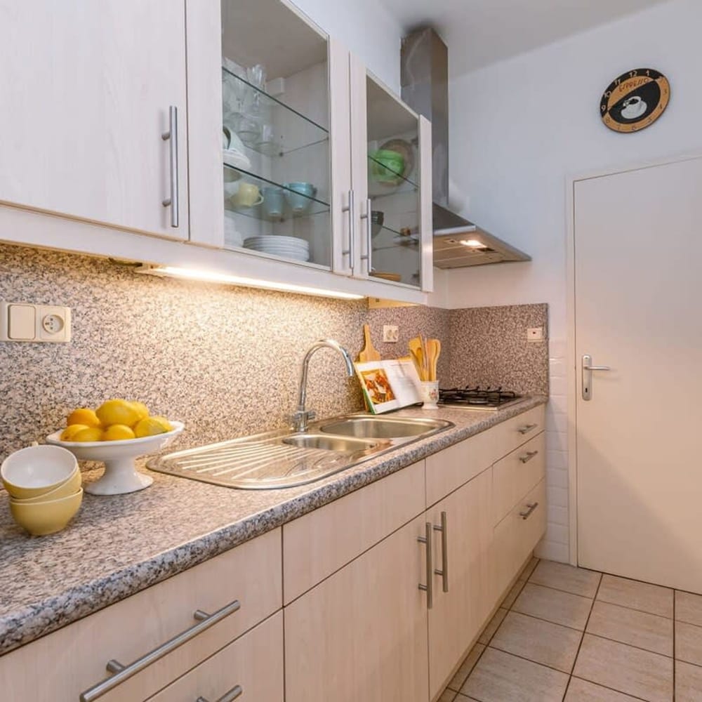 Beautiful and Spacious Studio With Side Seaview