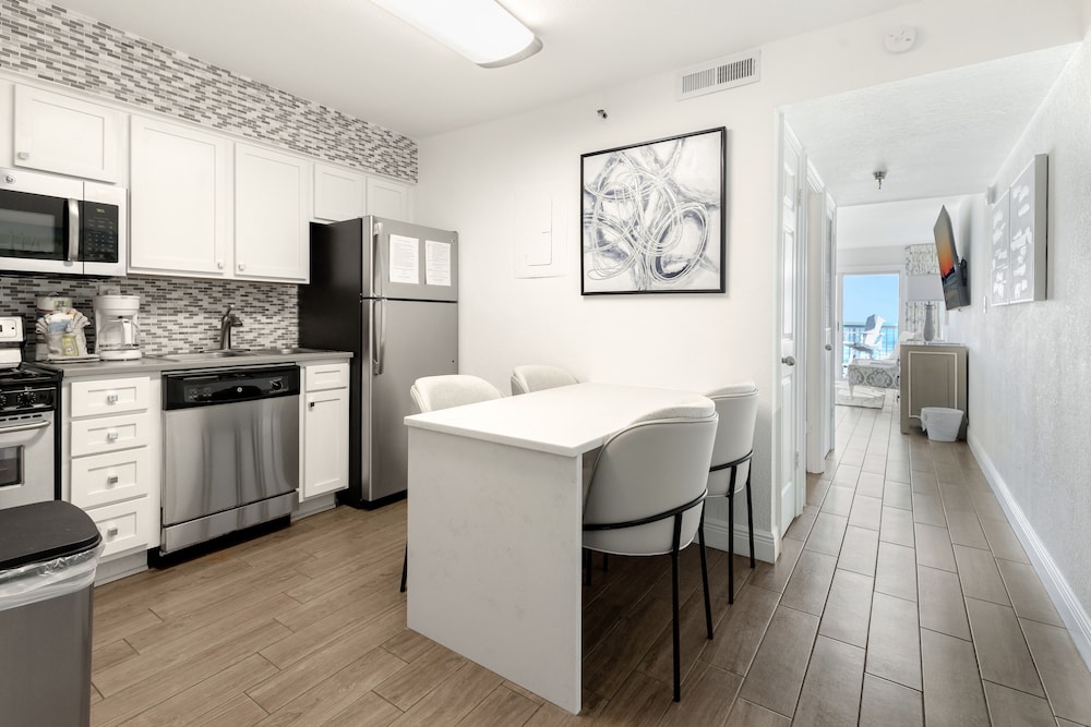 Islander Beach Resort 403 Condo
