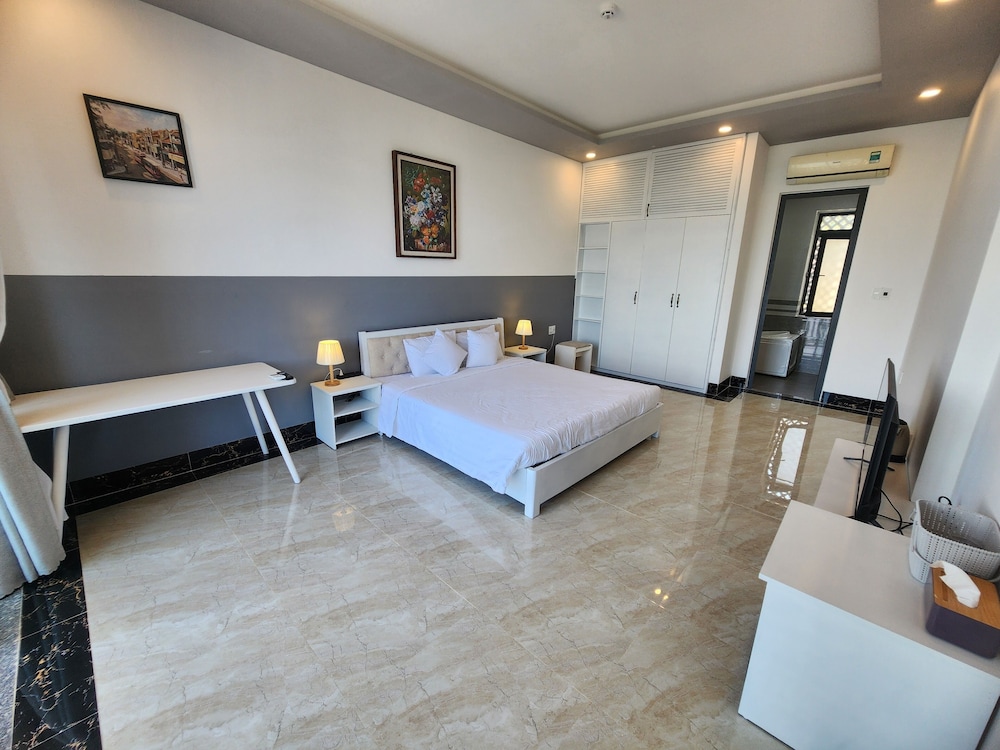 Sunny Shore Resort