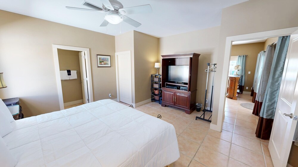 1 Cozy Cove 3 Bedroom Home