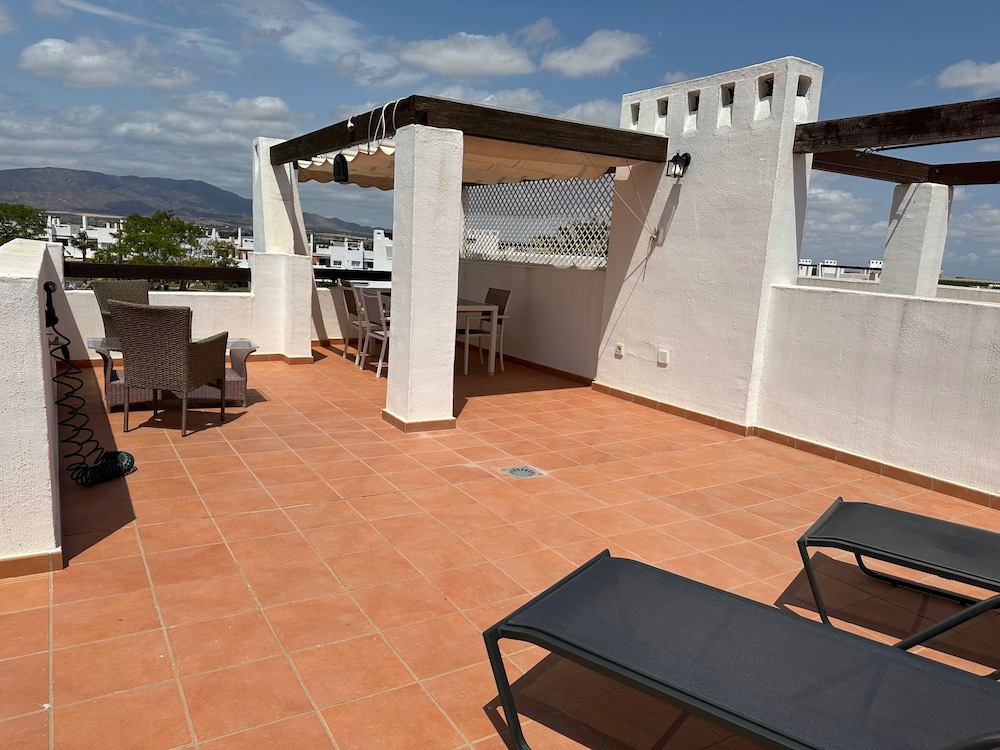 2 Bed Penthouse in Condado de Alhama Naranjos 4