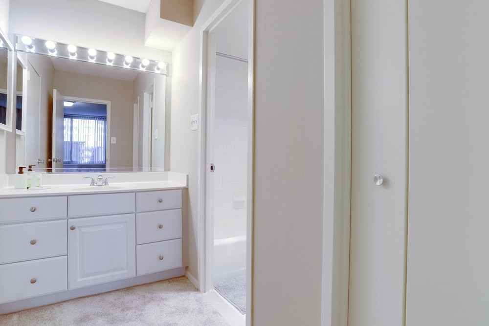 Fantastic 2BR Condo with Gym