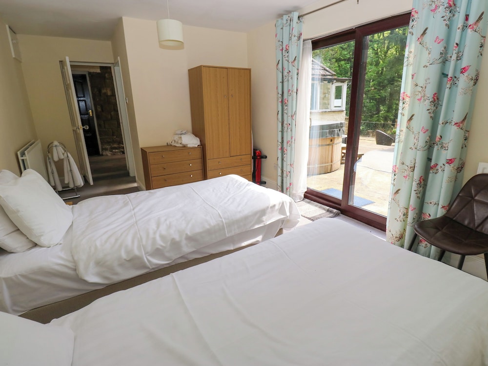 Highwood Lodge