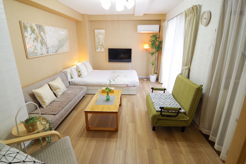 Nipponbashi Art Hotel
