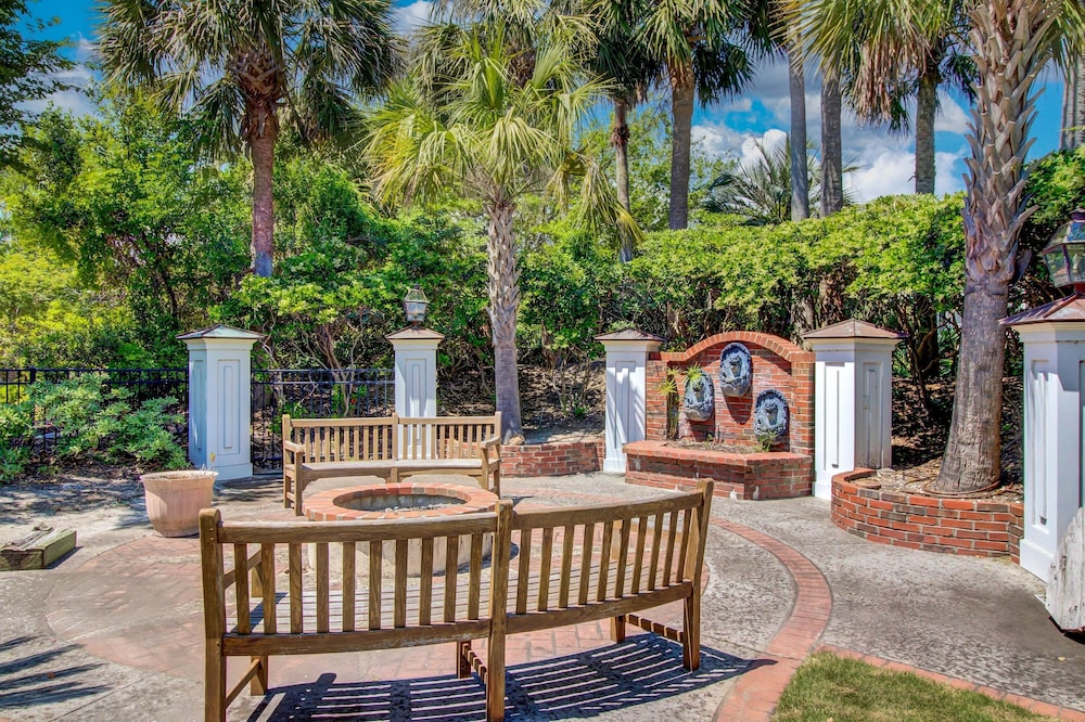 114 Ocean Boulevard by Avantstay Beachfront Infinity Pool Basketball Court Recently Renovated