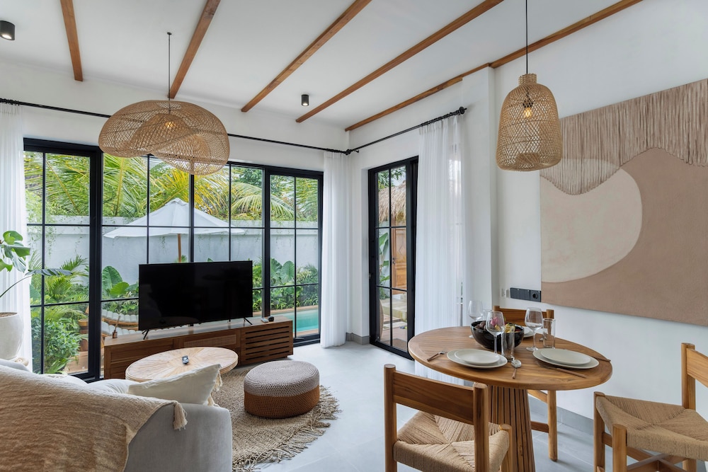 Como Villa by Betterplace