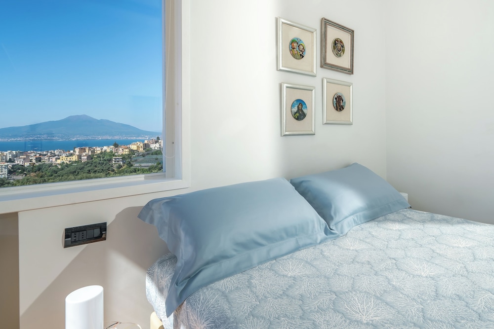 Luxury Villa In Sorrento Coast Swimming Pool & View