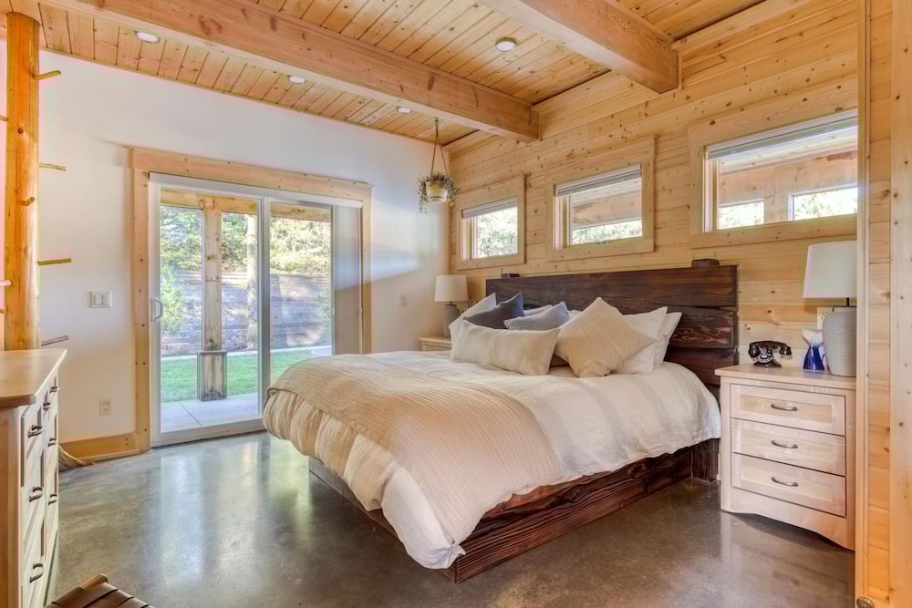 Boutique Cabin Design Luxury Hot Tub Path to Beach