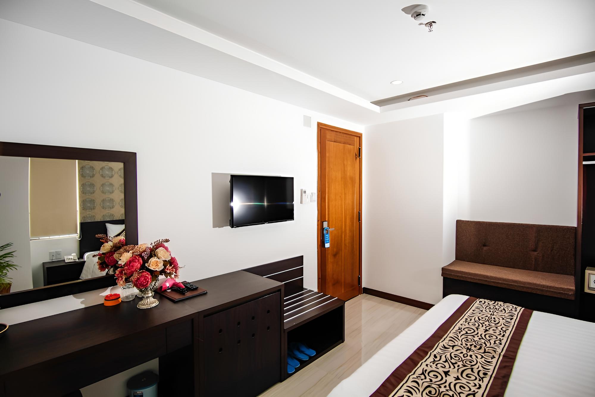 Lucky Star Hotel