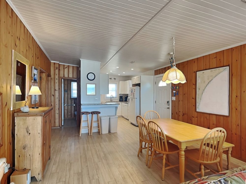 Mamaw's Spot by Topsail Realty