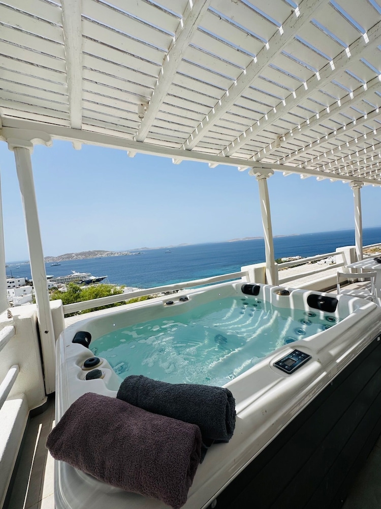Seaview & Jacuzzi
