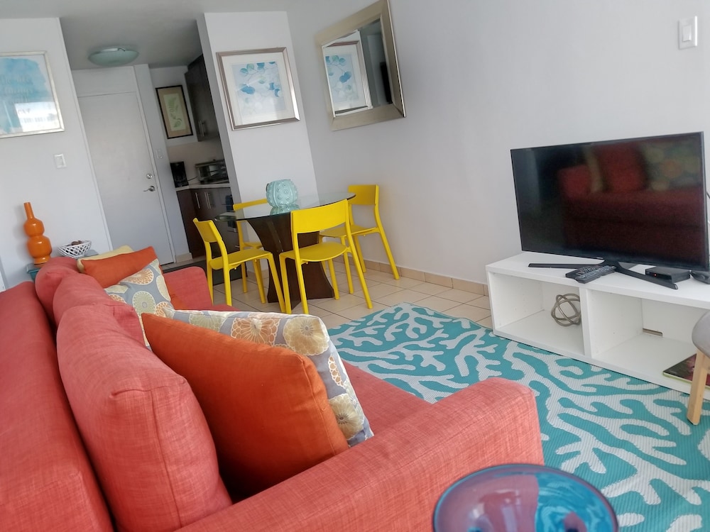 Beachfront Coral Beach Condo 305