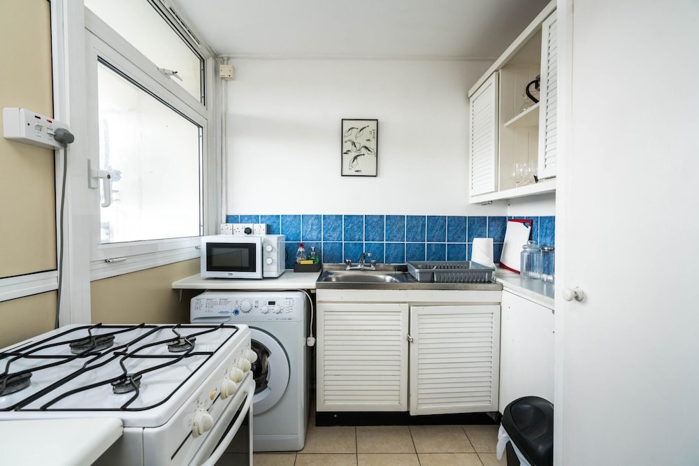 A Skyhigh Stay for 2 in Vauxhall London