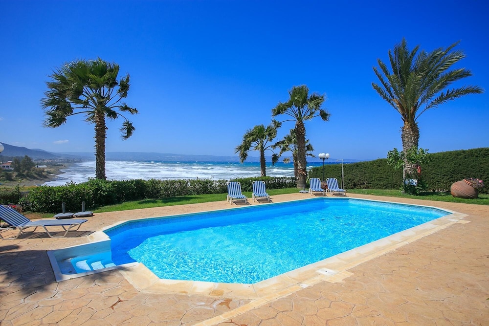 Villa Pelagos Large Private Pool Walk to Beach Sea Views A C Wifi - 2429 view 4