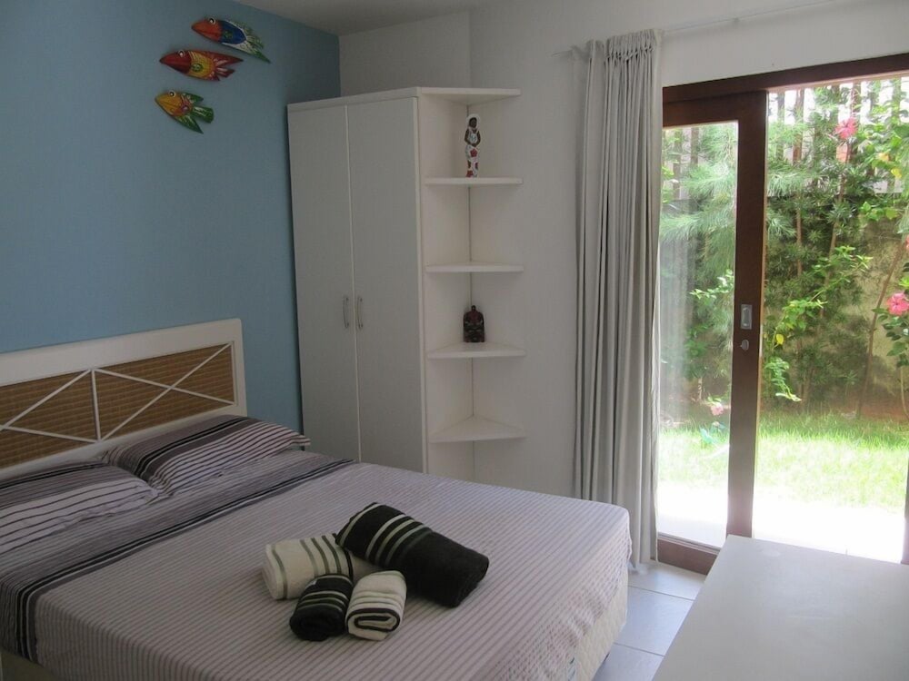 Picasso Flat