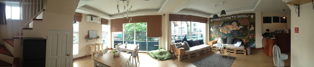 lounge