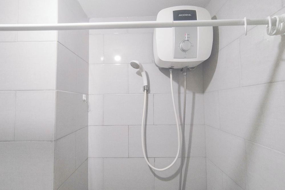 Spacious Studio At Anderson Supermall Mansion Apartment