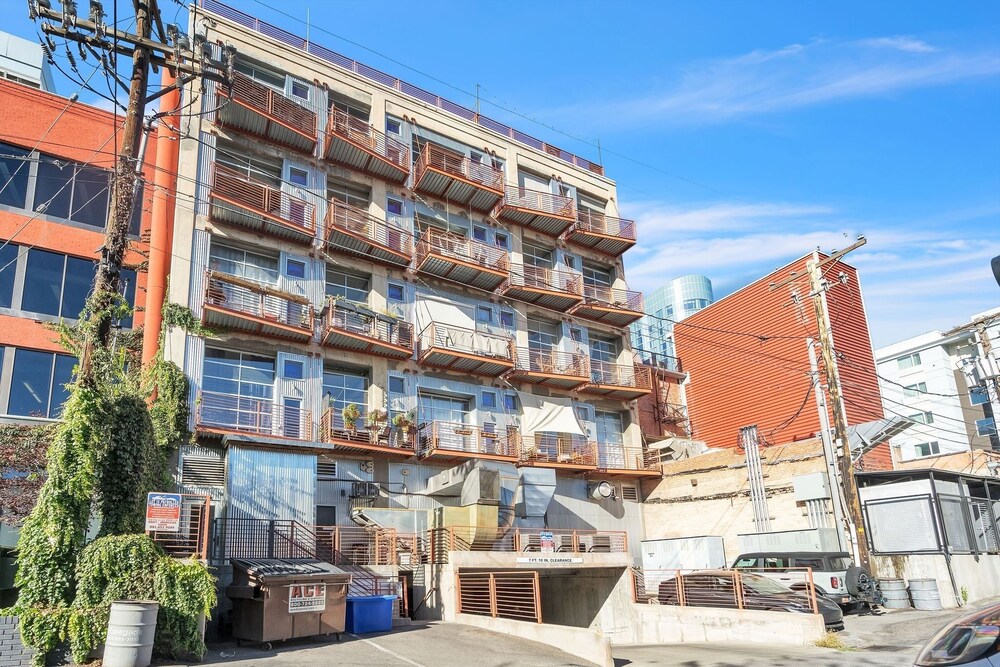 Modern Condo With Mountain Views, Walk To Downtown 2 Bedroom Condo view 3