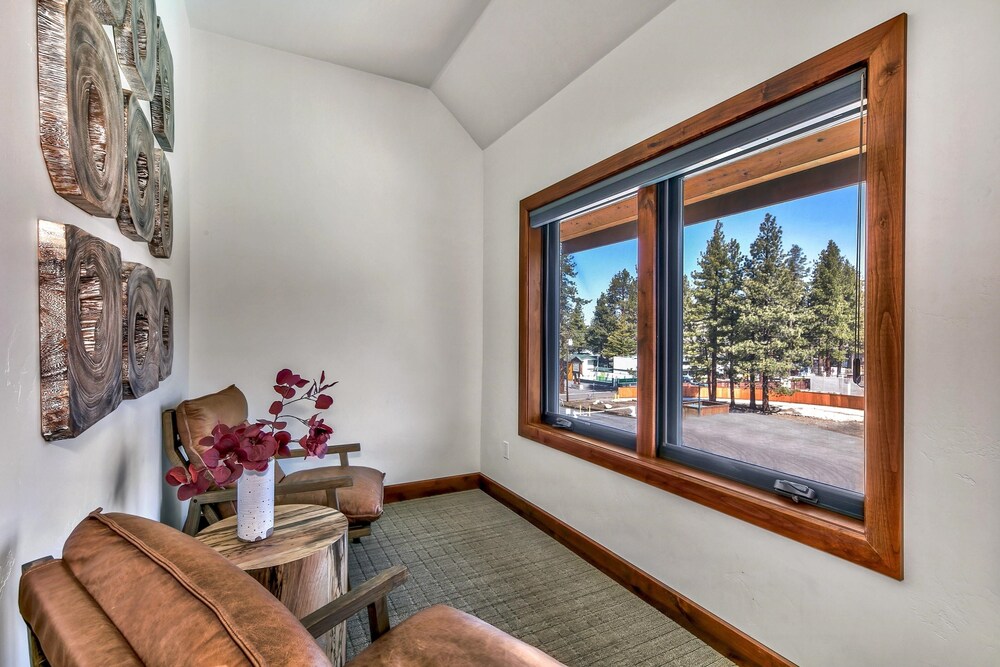 Heavenly Lake Tahoe Ski Resort
