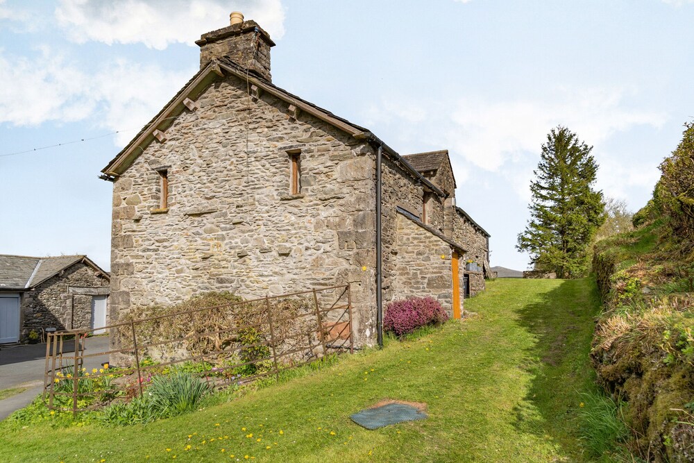 Moresdale Bank Cottage