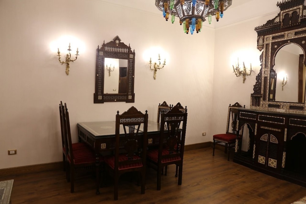 Royal Apartments in Cairo Down town