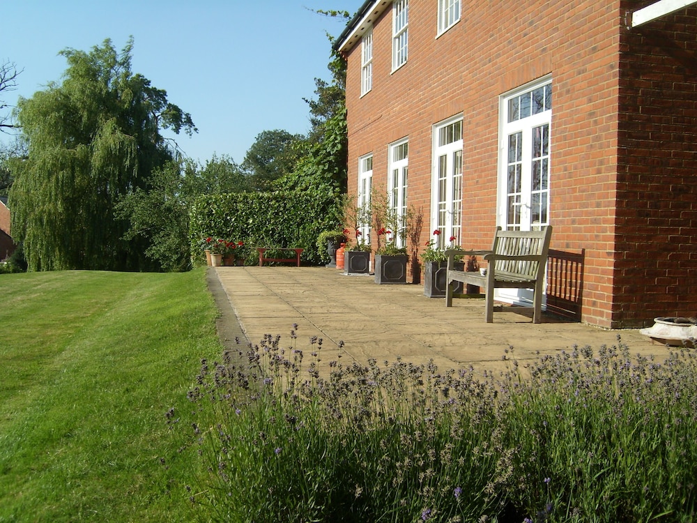 The Hall Farm B & B