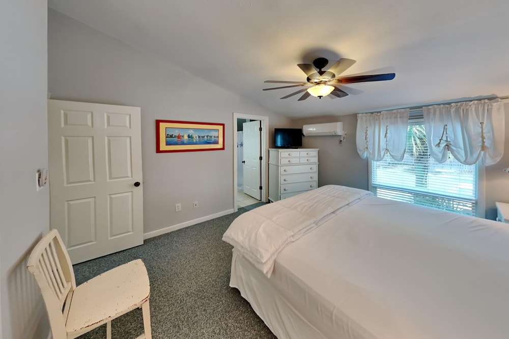Sunnyside Beach & Tennis Resort #57 view 3