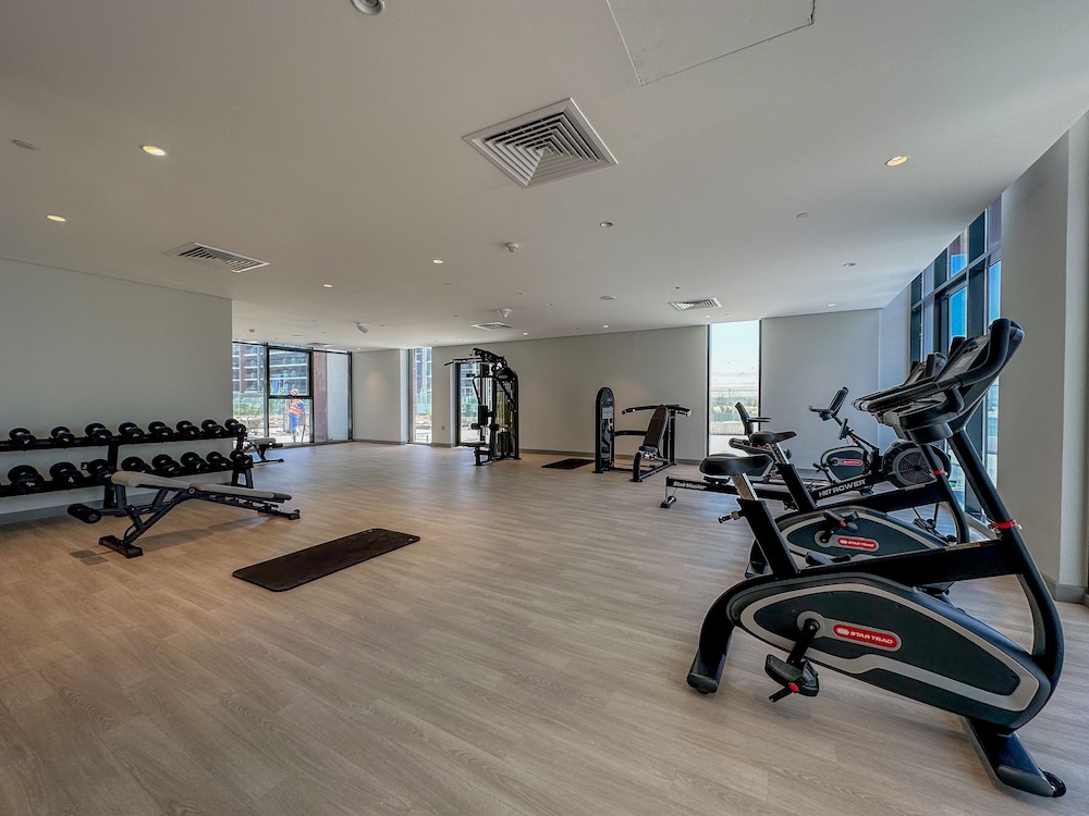 Luxury StayCation - Comfy Condo With Balcony In The Heart of Meydan