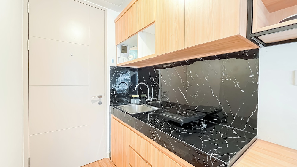 Cozy and Classical Studio Apartment Tokyo Riverside PIK 2