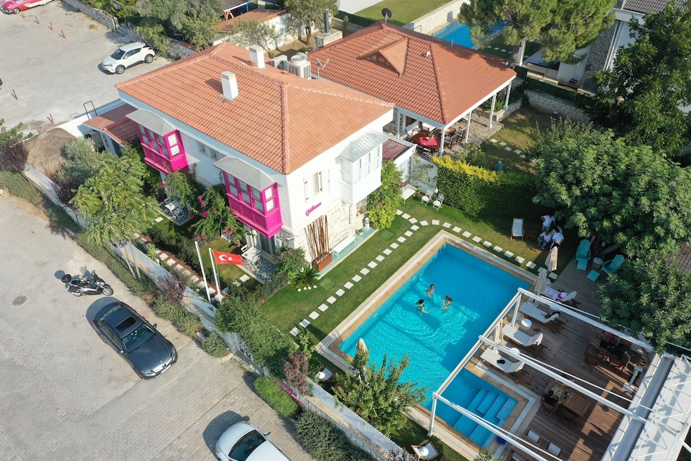 Göbene Alaçatı - Image 34