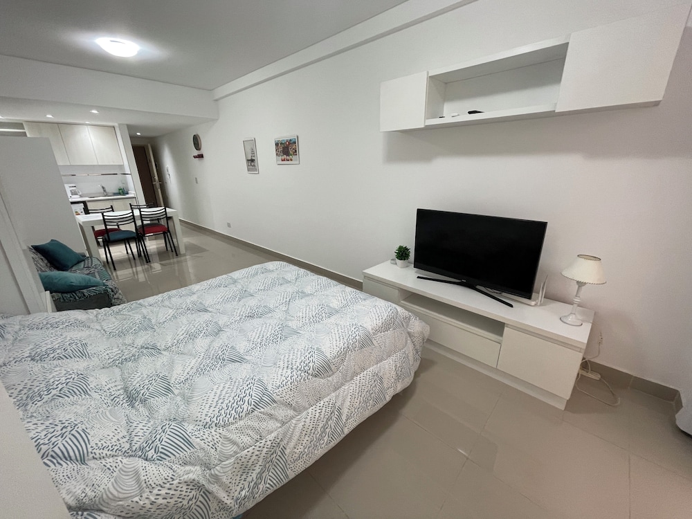 Ayres Suites Moreno