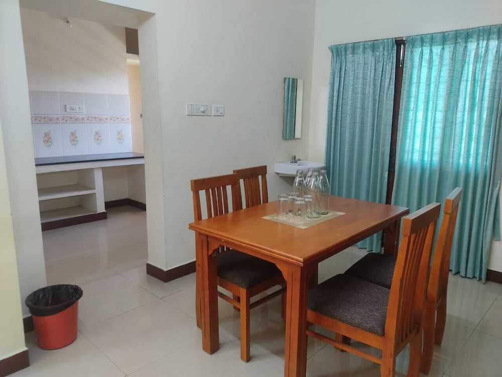 Le Ideal Suites