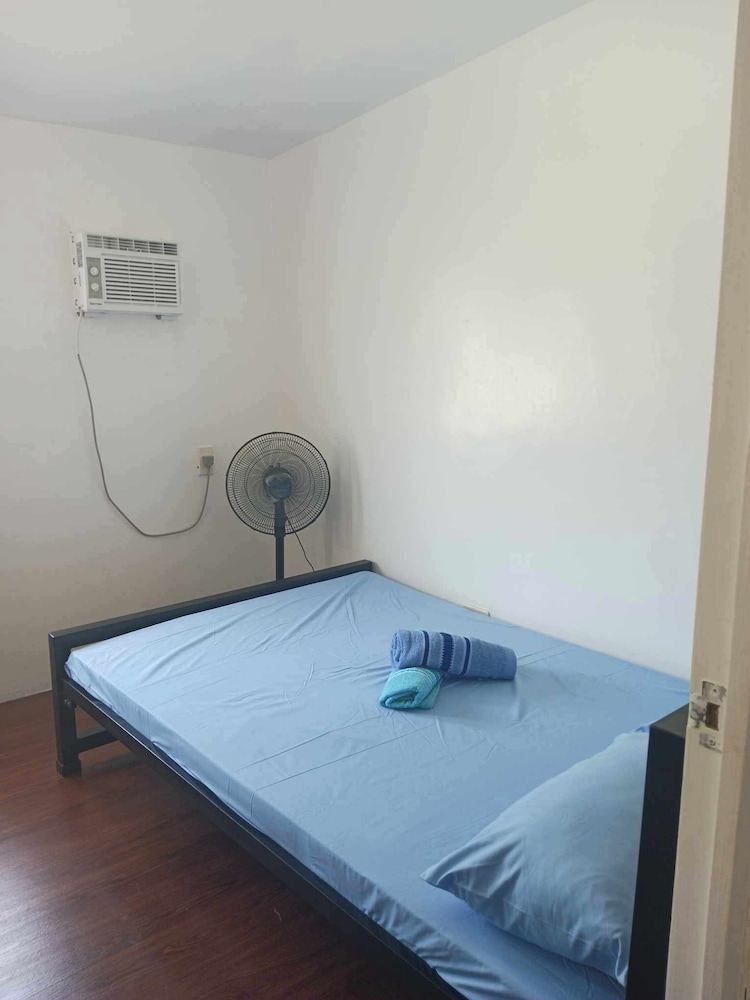 3g's & C Calapan Transient House