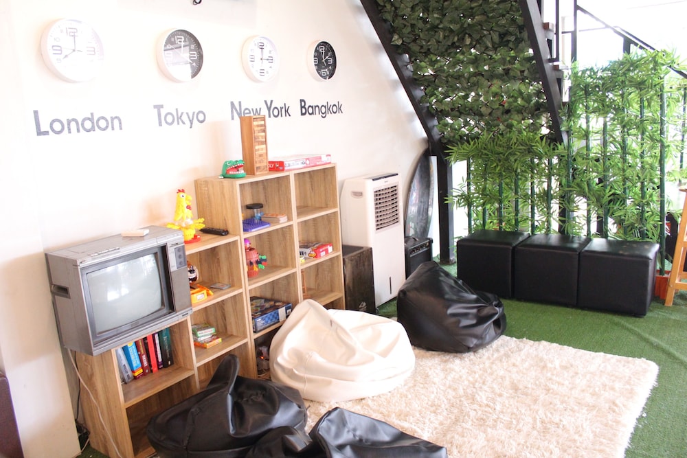 lounge