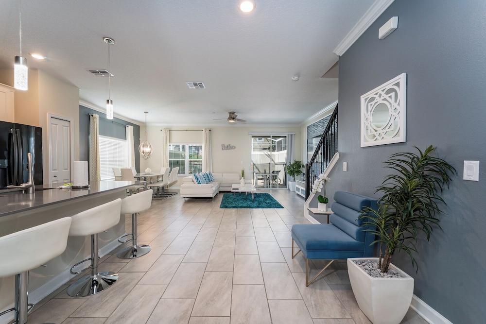 Enchanted 5BR Townhome Disney Fun Awaits