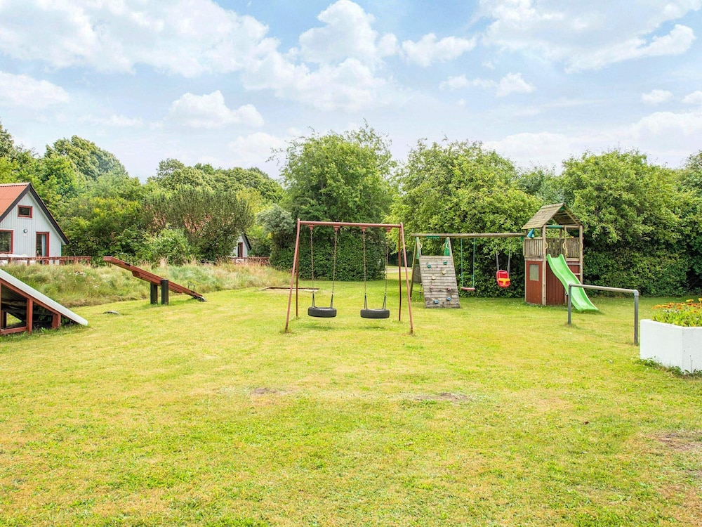 6 Person Holiday Park Home in Grindsted