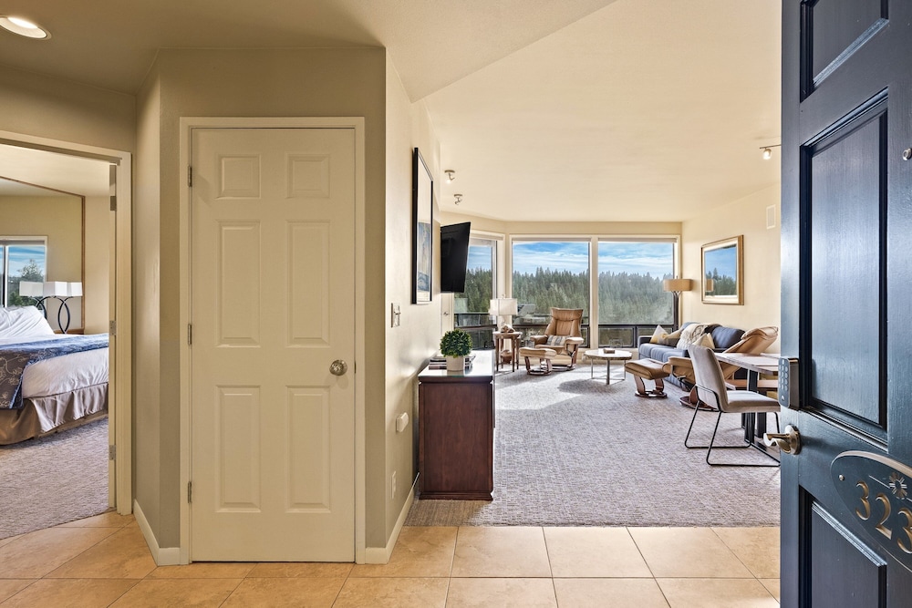 River Ridge 323ab 2 Bedroom Home
