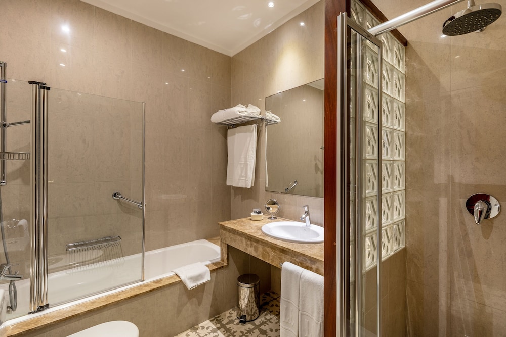 Pollensa Vacations - Hotel Llenaire - Property Image 4