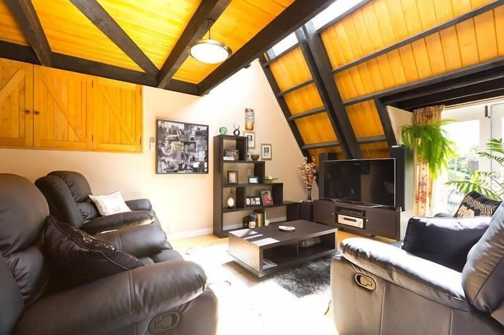 Tivoli Homestay