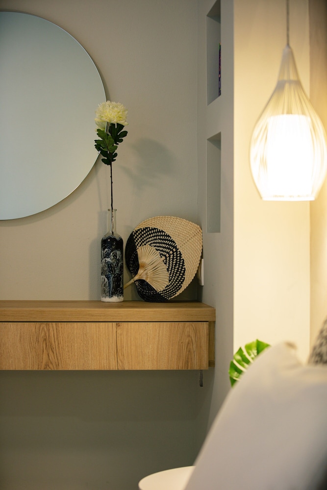 Anthos Apartments