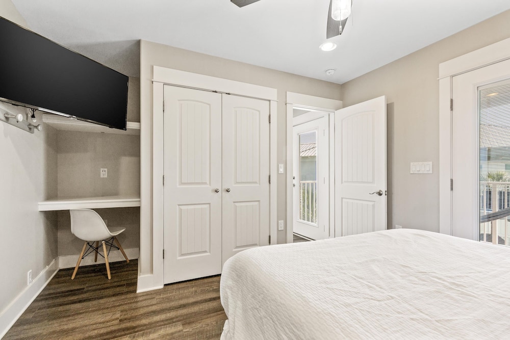 Easy Breezy by Southern Vacation Rentals view 3