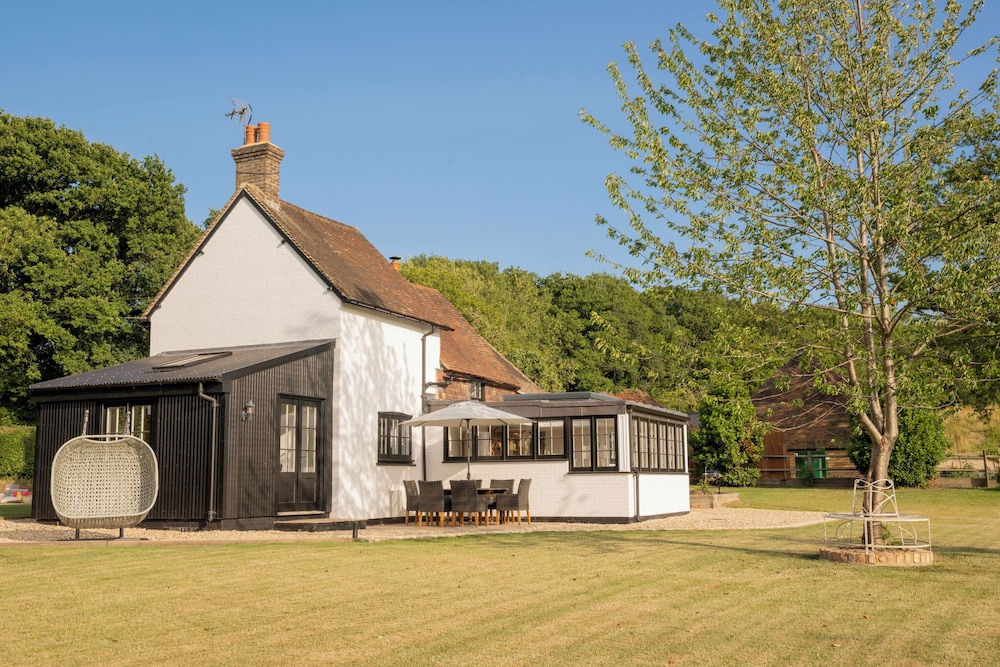 Gallops Cottage